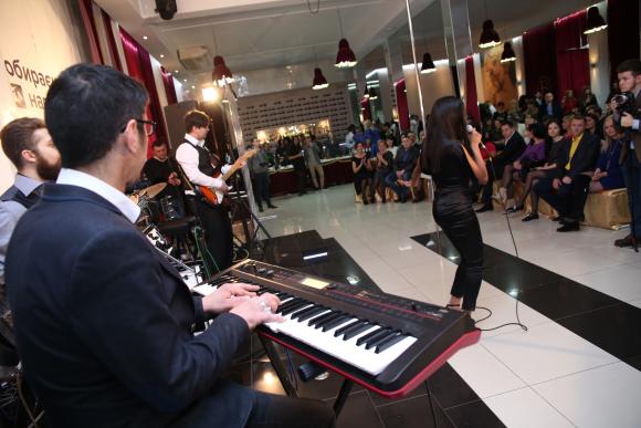 Фоторепортаж з церемонії нагородження "Народний бренд 2015", фото №1 на сайті 20minut.ua