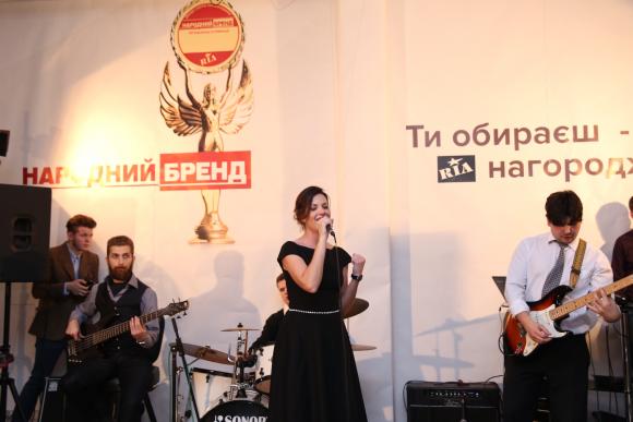 Фоторепортаж з церемонії нагородження "Народний бренд 2015", фото №7 на сайті 20minut.ua