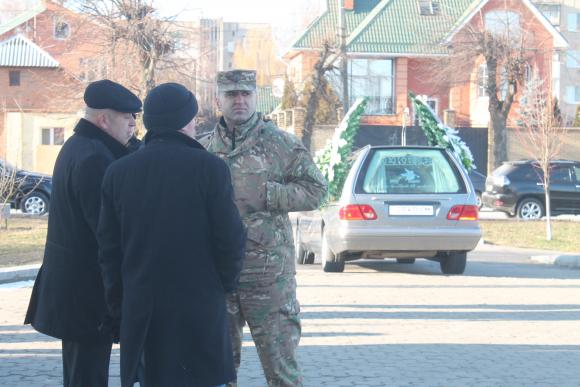 Хто прийшов на прощання з начальником міської поліції Юрієм Куцим, фото №6 на сайті 20minut.ua