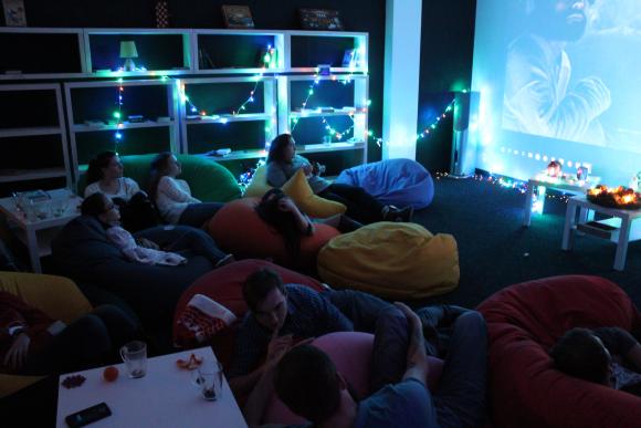 Короткометражки та печиво - так на “Movie night” святкували католицьке Різдво, фото №1 на сайті 20minut.ua