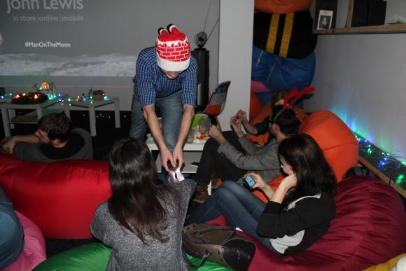 Короткометражки та печиво - так на “Movie night” святкували католицьке Різдво, фото №5 на сайті 20minut.ua