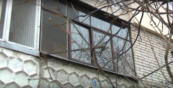 Мешканці дому, де забетонували убиту жінку, чули трупний запах ще два місяці тому, фото №5 на сайті 20minut.ua