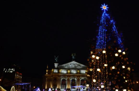 У кого стоїть вище? Огляд головних ялинок України, фото №4 на сайті 20minut.ua