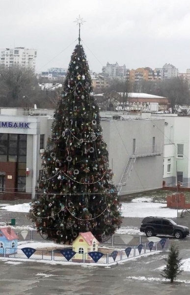 У кого стоїть вище? Огляд головних ялинок України, фото №8 на сайті 20minut.ua