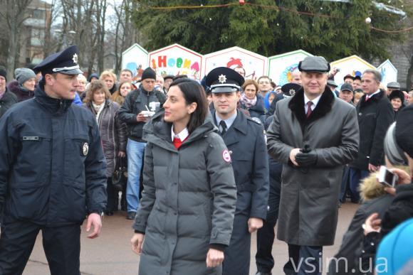 Як у Хмельницькому поліція присягу складала (ФОТО, ВІДЕО), фото №1 на сайті vsim.ua