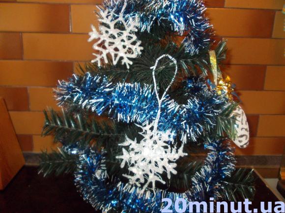 За новорічними прикрасами – до… скрині з мотлохом, фото №2 на сайті 20minut.ua