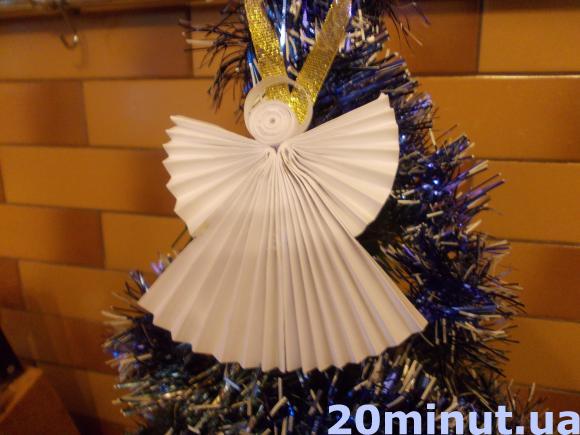 За новорічними прикрасами – до… скрині з мотлохом, фото №5 на сайті 20minut.ua