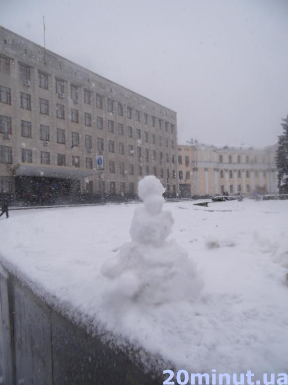 Зима прийшла в Житомир за розкладом (Фоторепортаж), фото №15 на сайті 20minut.ua