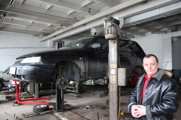 Два мільйони на Автобазу облради: щоб кататись на “Лексусах”?, фото №2 на сайті 20minut.ua