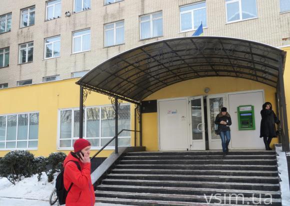 Хмельничани, які реєструються до лікаря онлайн, мають готуватися до сварки під кабінетом, фото №1 на сайті vsim.ua