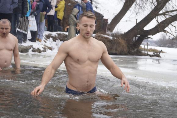 На Бригантині матюкались, хрестились і лізли в воду, фото №12 на сайті 20minut.ua
