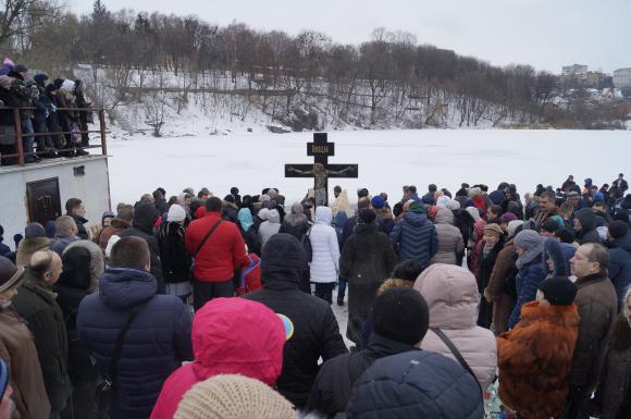 На Бригантині матюкались, хрестились і лізли в воду, фото №2 на сайті 20minut.ua