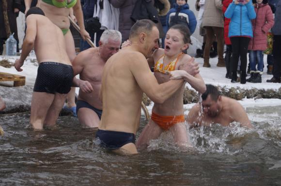 На Бригантині матюкались, хрестились і лізли в воду, фото №7 на сайті 20minut.ua