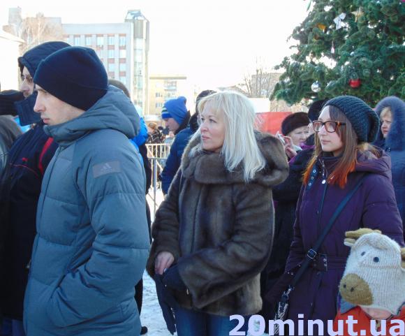 У День Соборності житомиряни об'єдналися у «живий ланцюг». Фоторепортаж, фото №24 на сайті 20minut.ua