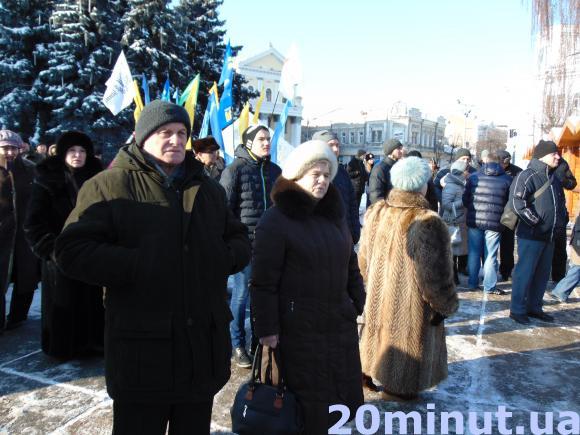У День Соборності житомиряни об'єдналися у «живий ланцюг». Фоторепортаж, фото №30 на сайті 20minut.ua