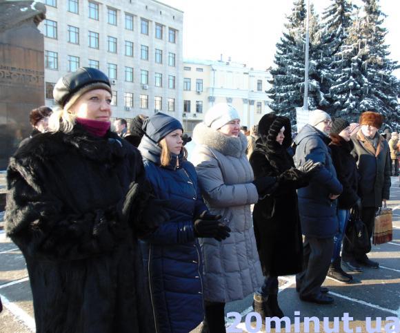 У День Соборності житомиряни об'єдналися у «живий ланцюг». Фоторепортаж, фото №35 на сайті 20minut.ua