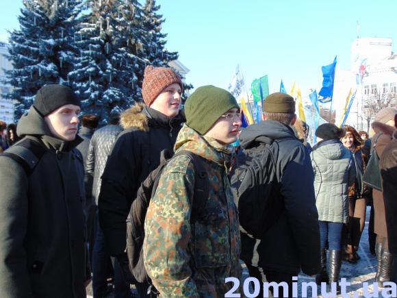 У День Соборності житомиряни об'єдналися у «живий ланцюг». Фоторепортаж, фото №37 на сайті 20minut.ua