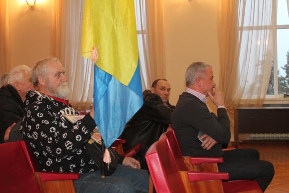 Чи вчеплять на Маліновського браслет? Пенсіонери обурені ухвалою суду, фото №1 на сайті 20minut.ua