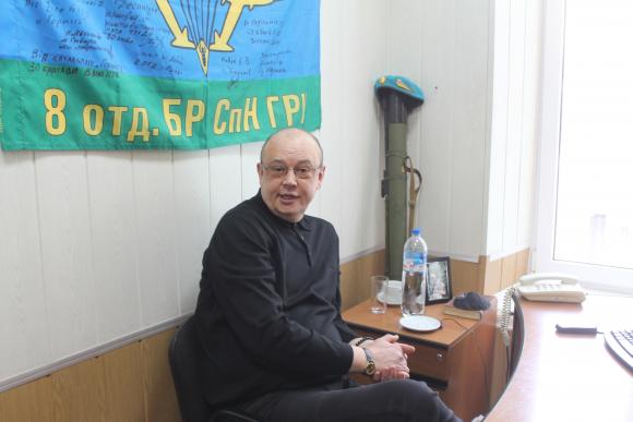 Хто взяв у волонтери школяра, на якого потім вчепила наручники самооборона, фото №3 на сайті 20minut.ua