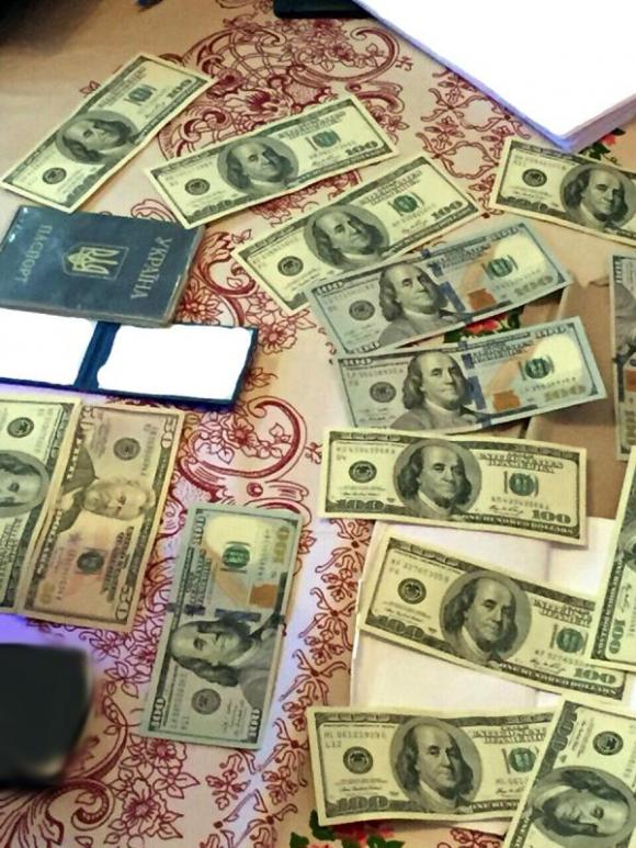 На Тернопільщині суддя погорів на хабарі в розмірі 54000 грн, фото №1 на сайті 20minut.ua