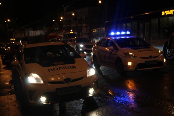 Сірий Опель "буцнув" тролейбус біля Універмагу, фото №5 на сайті 20minut.ua