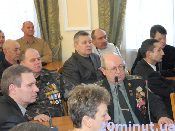 Тернопільським афганцям дали по 200 грн. Половину допомоги вони віддадуть на АТО, фото №1 на сайті 20minut.ua