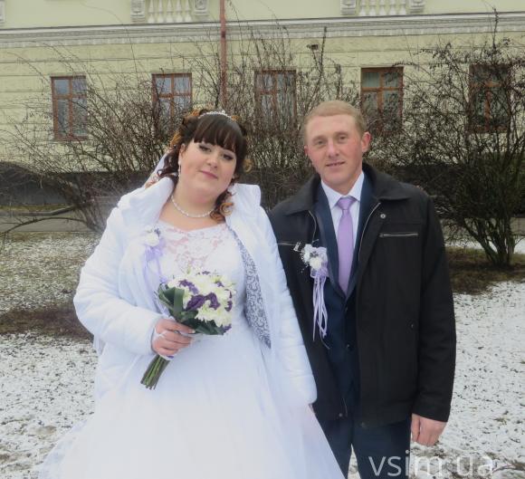 У День закоханих хмельничани поєднують серця і стають на весільний рушник на сайті vsim.ua У День закоханих хмельничани поєднують серця і стають на весільний рушник, фото №3 на сайті vsim.ua