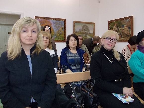 У Вінниці продавали книги, щоб допомогти бійцям АТО, фото №2 на сайті 20minut.ua