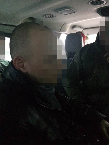 У заступника прокурора Тернопільщини знайшли 50000$, фото №2 на сайті 20minut.ua