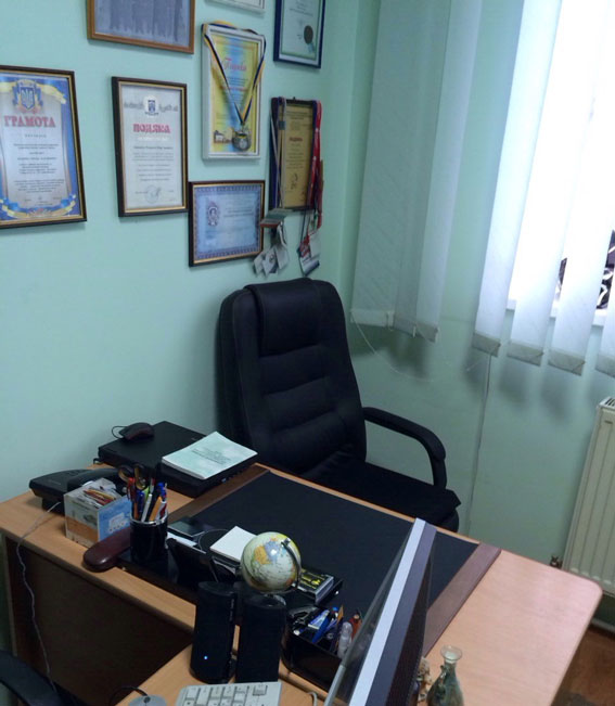 Викладач-депутат попався під час одержання 1000$ хабара, фото №1 на сайті 20minut.ua