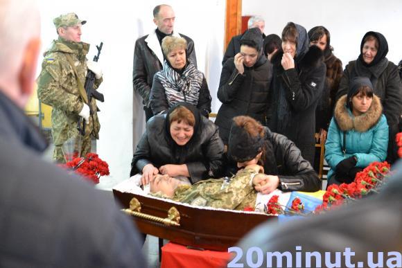 Кам'янець прощався із Андрієм Кухарем, фото №1 на сайті 20minut.ua