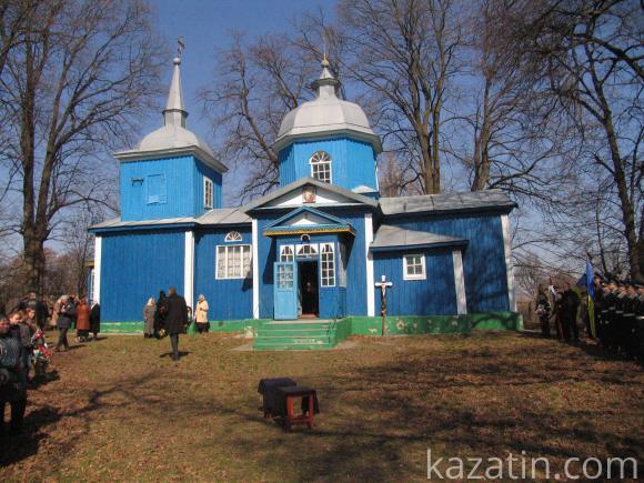 Козятинщина попрощалася із ще одним загиблим воїном АТО — Василем Осіпчуком (ОНОВЛЕНО), фото №9 на сайті 20minut.ua