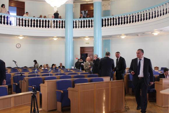 Сесія облради почалася зі скандалу через політв'язнів, фото №5 на сайті 20minut.ua