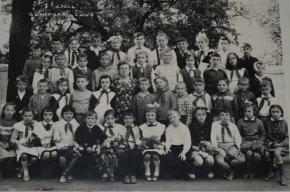 Школа №6 шукає випускників на день народження, фото №1 на сайті 20minut.ua