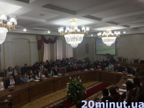 Школярі вчили дорослих правової грамотності, фото №1 на сайті 20minut.ua