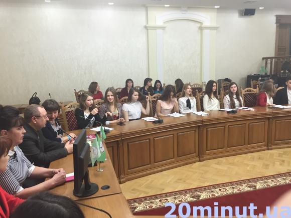 Школярі вчили дорослих правової грамотності, фото №2 на сайті 20minut.ua