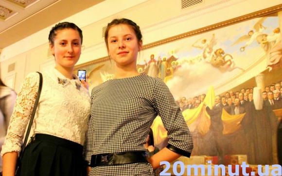 Школярі з Житомирської області побували у Верховній раді на сайті 20minut.ua Школярі з Житомирської області побували у Верховній раді, фото №2 на сайті 20minut.ua