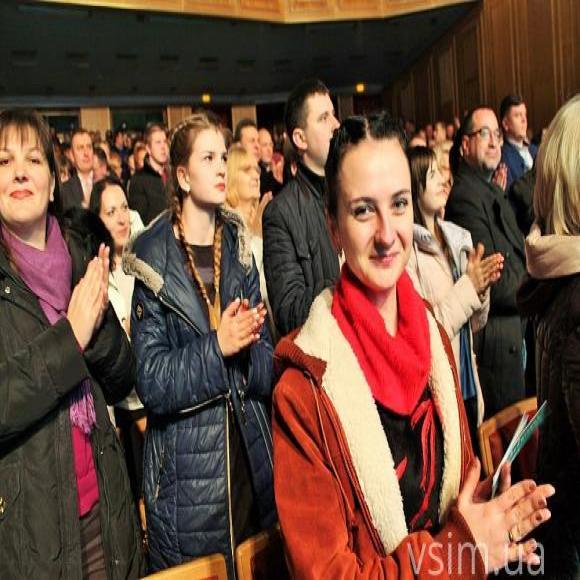 Співак Андрій Клименко зібрав у залі аншлаг. Кошти з концерту - на благодійність, фото №12 на сайті vsim.ua