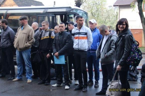 Більше сотні вінничан пішли на контрактну службу в армію, серед них 12 дівчат, фото №1 на сайті 20minut.ua