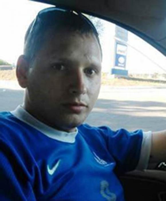 Дмитро, який воював на Сході, поїхав з дому і не повернувся. Його шукає родина на сайті 20minut.ua Дмитро, який воював на Сході, поїхав з дому і не повернувся. Його шукає родина, фото №1 на сайті 20minut.ua
