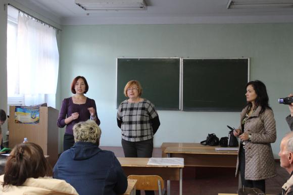 “Феміністки” намагались забрати підвал у мешканців багатоповерхівки, фото №5 на сайті 20minut.ua
