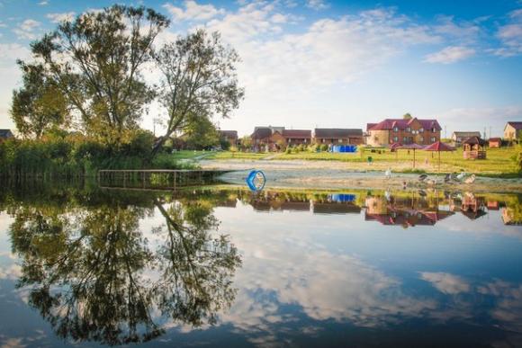 Куди і за скільки можна поїхати на травневі свята без візи, фото №1 на сайті 20minut.ua