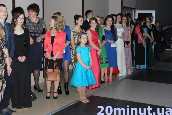 На віденському балу збирали кошти на АТО та вчили тернополян танцювати вальс, фото №10 на сайті 20minut.ua