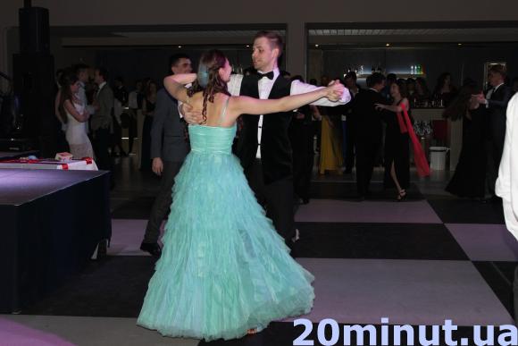 На віденському балу збирали кошти на АТО та вчили тернополян танцювати вальс, фото №5 на сайті 20minut.ua