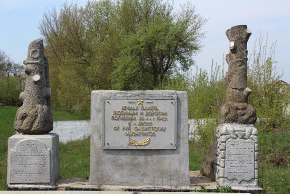 Село Іванів: замок магната Холоневського і трагічна доля євреїв, фото №11 на сайті 20minut.ua