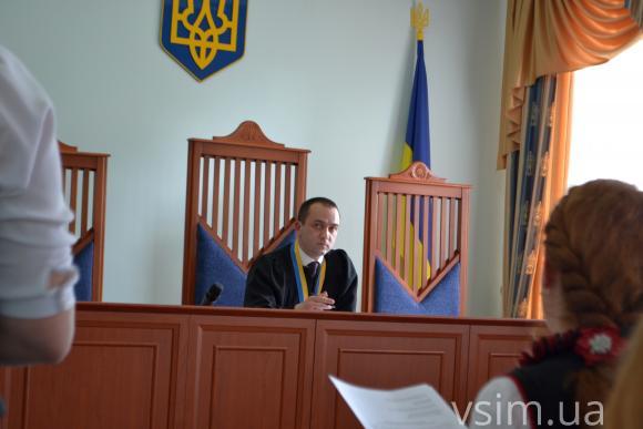 Суд іде, будівництво продовжується, а судді кричать «Ганьба», фото №1 на сайті vsim.ua