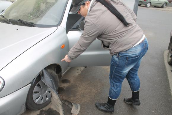Винничанке "порвали" автомобиль. Охранники говорят - это сделали собаки, фото №3 на сайті 20minut.ua