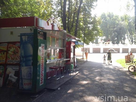 З парку Чекмана вивозять генделики, фото №5 на сайті vsim.ua