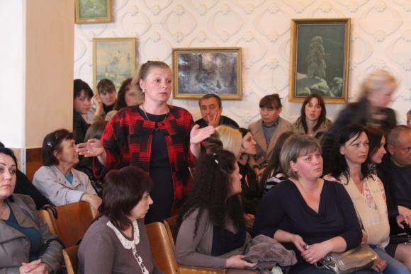 Батьки учнів погрожували Майданом через оптимізацію у двох сусідніх школах, фото №4 на сайті 20minut.ua