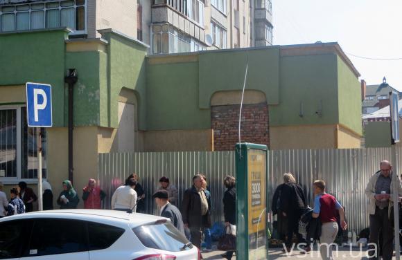 «Брокбізнесбанк» у Хмельницькому закрили. На його місці відкриють «ювелірку», фото №3 на сайті vsim.ua
